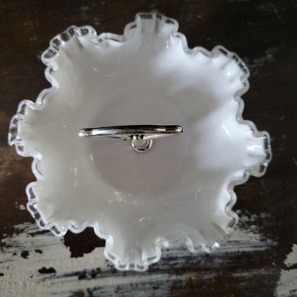 Vintage Fenton Silver Crest 8" Bon Bon Dish with Handle, Candy Dish with Handle - Picture 6 of 8